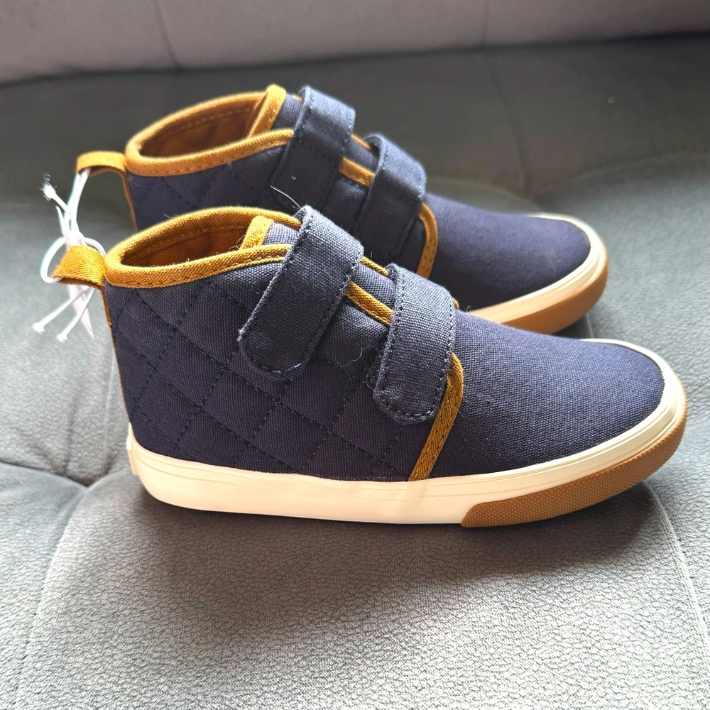 Old Navy Size 8 Toddler Boys High-Top Quilted Canvas Double-Strap Sneakers